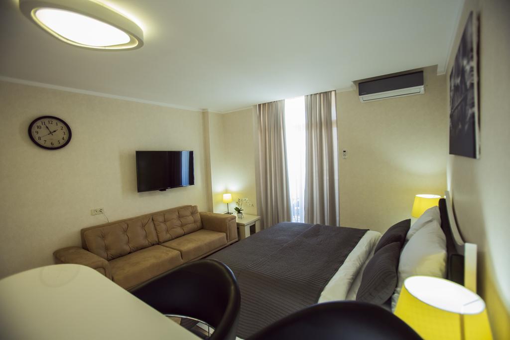 Holiday Premium Apartments Batumi Exterior photo
